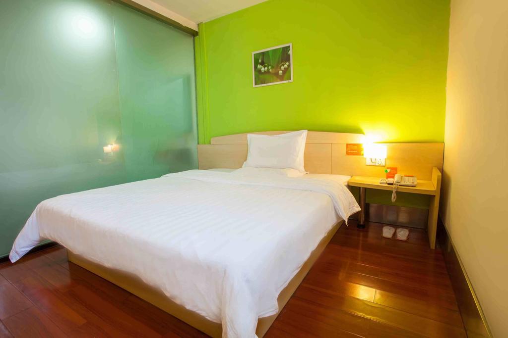 7Days Inn Changsha Jingwanzi International Furniture Square Room photo